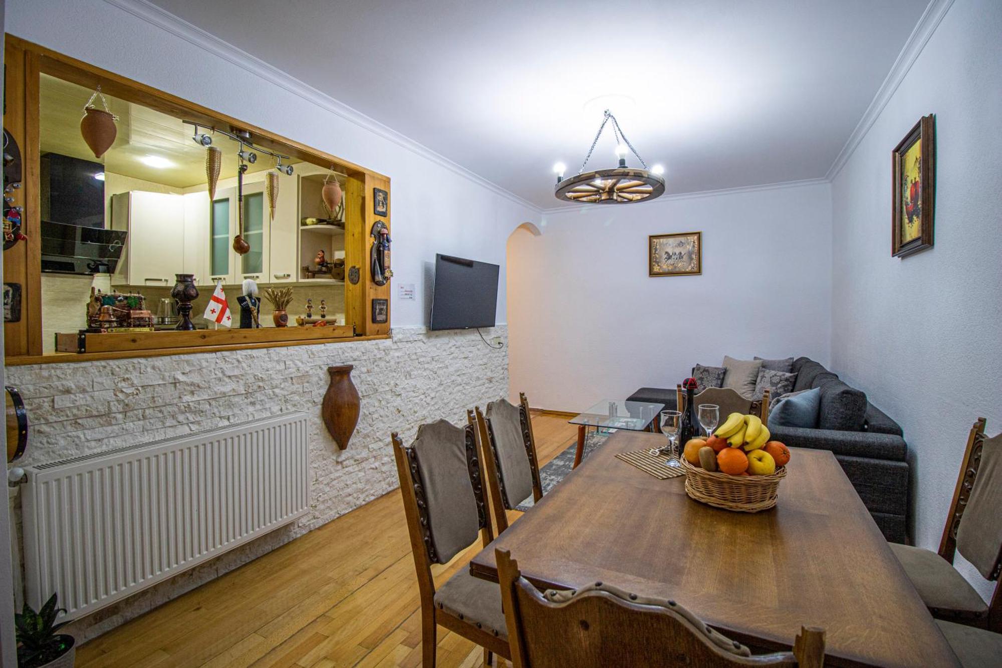 Cozy Apartment On Kostava Tbilisi Eksteriør bilde